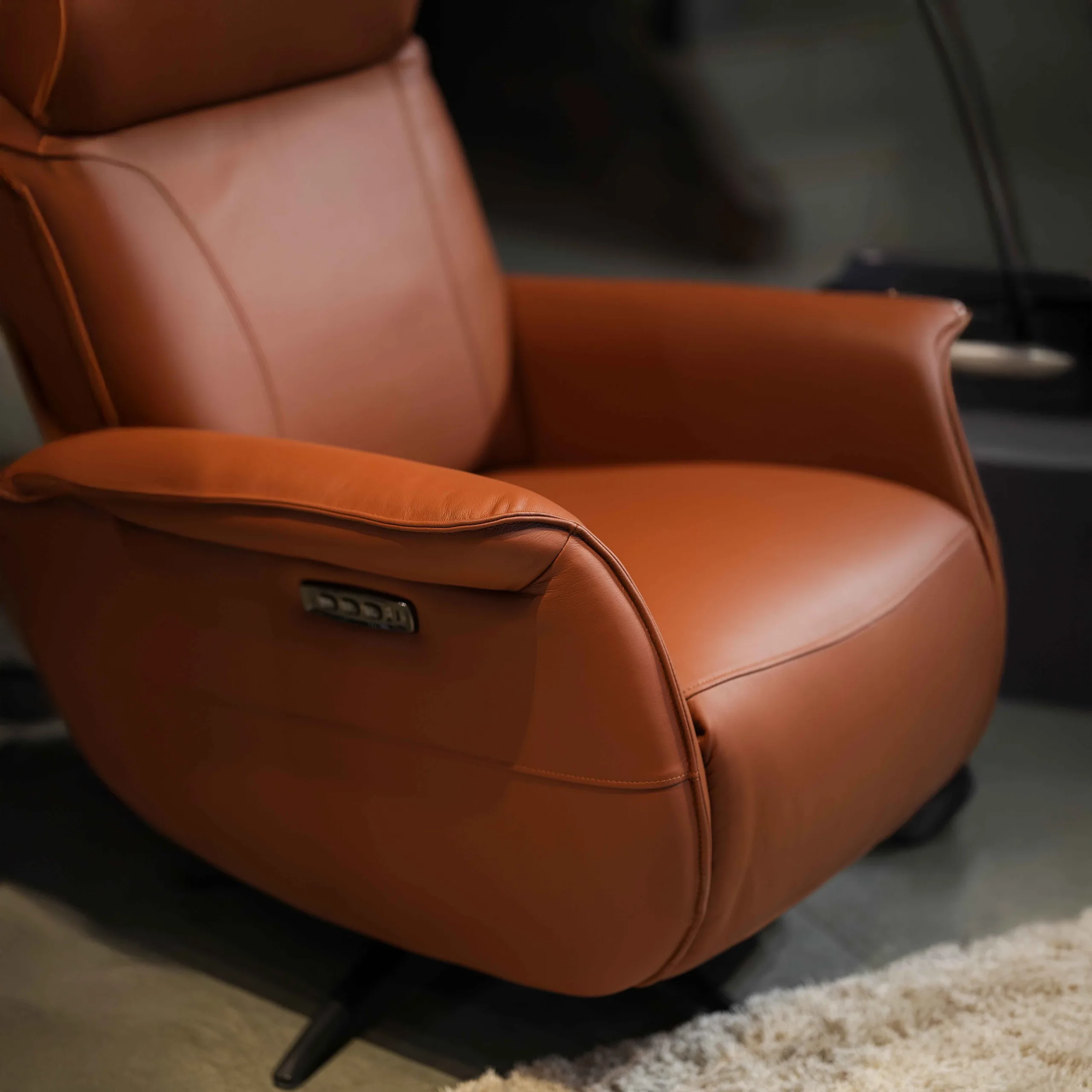 RECLINER MASSAGER HTL 13028 1S NW 605D - Image 4